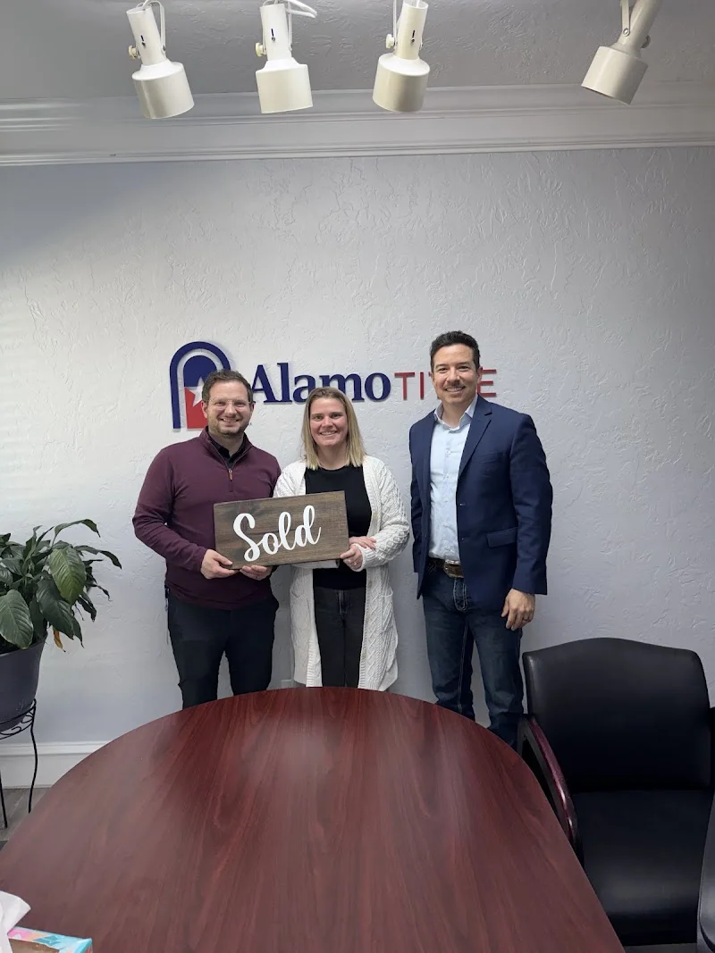 Metroplex Real Estate Agency in Irving TX / Realtor Lee Alvarez