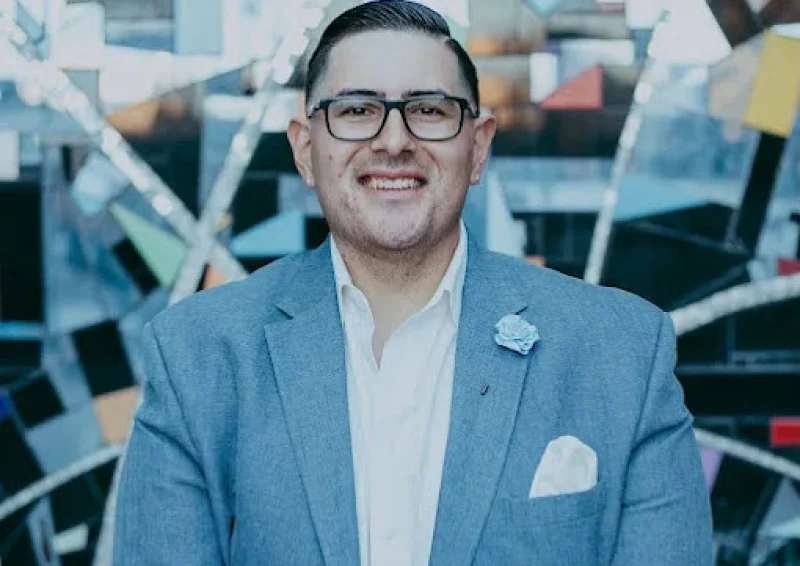 Ricky the REALTOR - BLVD. Real Estate