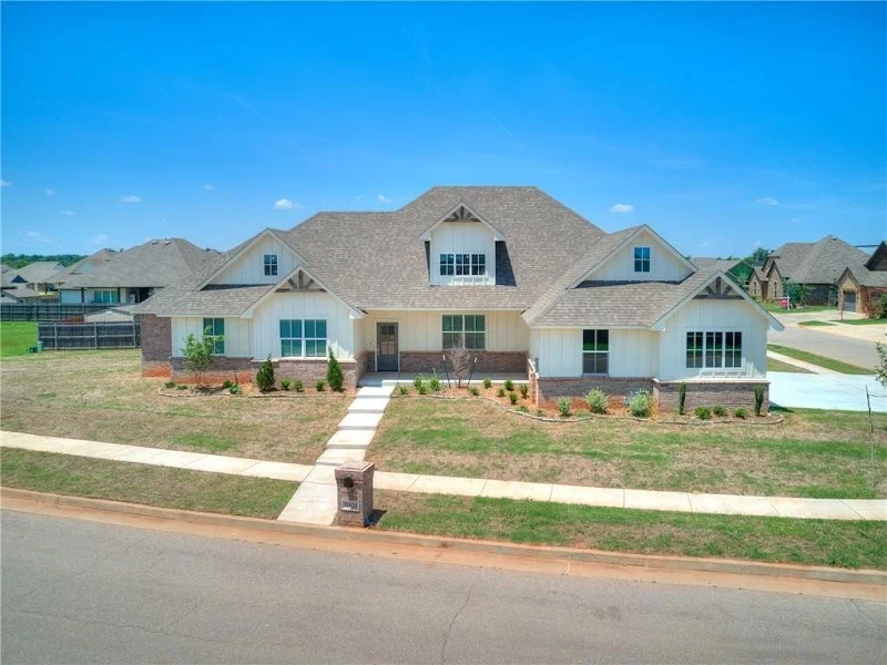 The Landry Home Team, Eddie & Misty Landry Realtors®, at Copper Creek Real Estate
